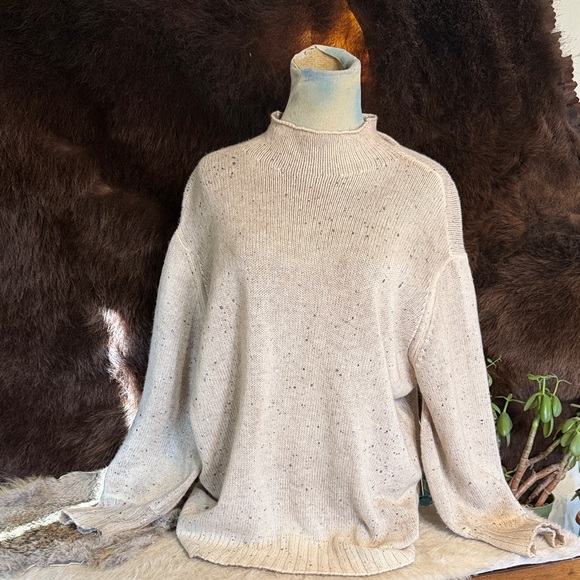 Avant Toi Cream mock Turtleneck Sweater M (3348)